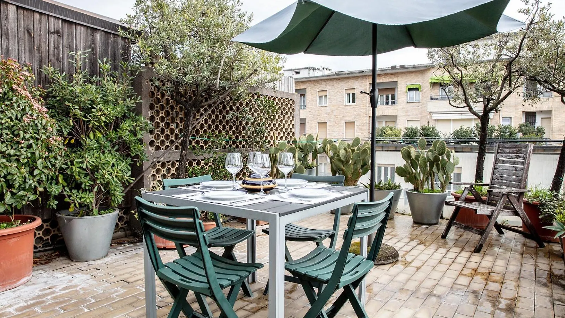 Dehomes - Porta Nuova Luxury, Terrace View Duomo Milan Apartment