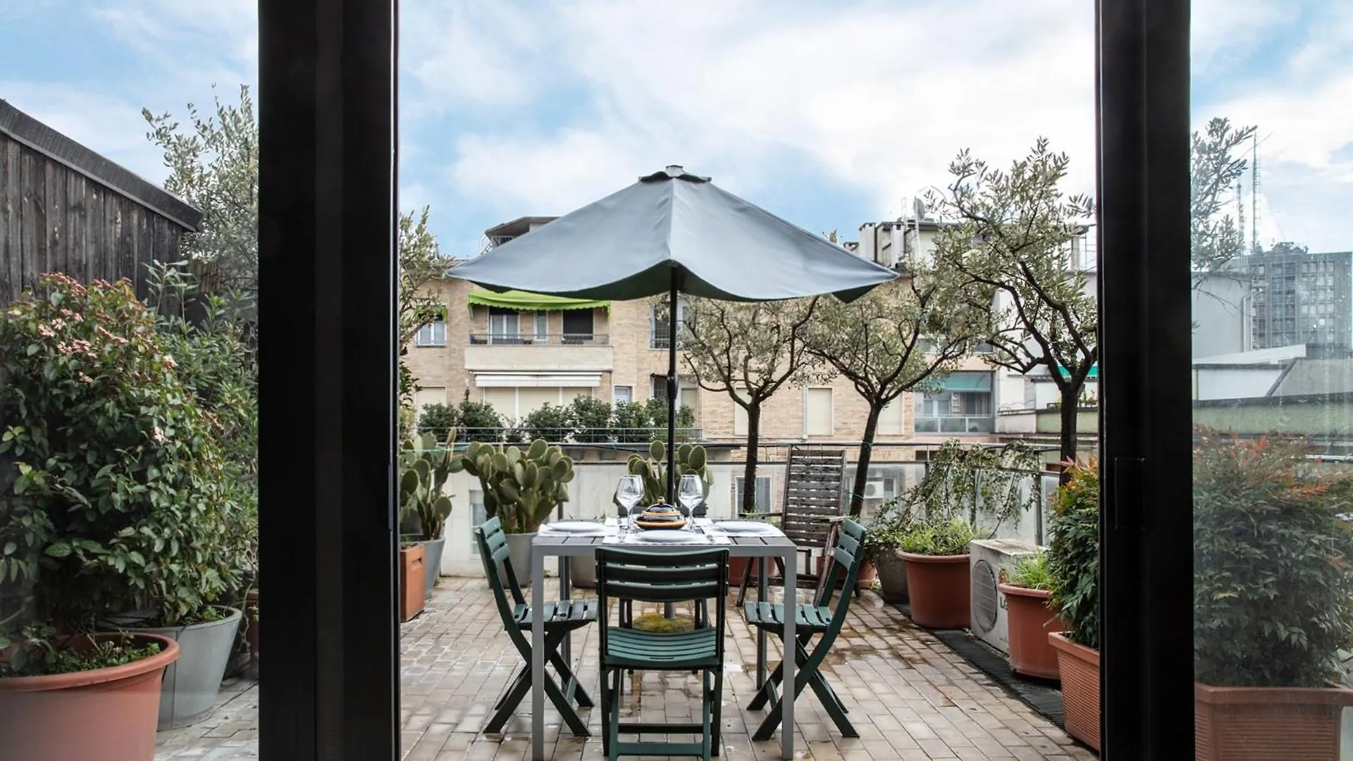 Dehomes - Porta Nuova Luxury, Terrace View Duomo Milan